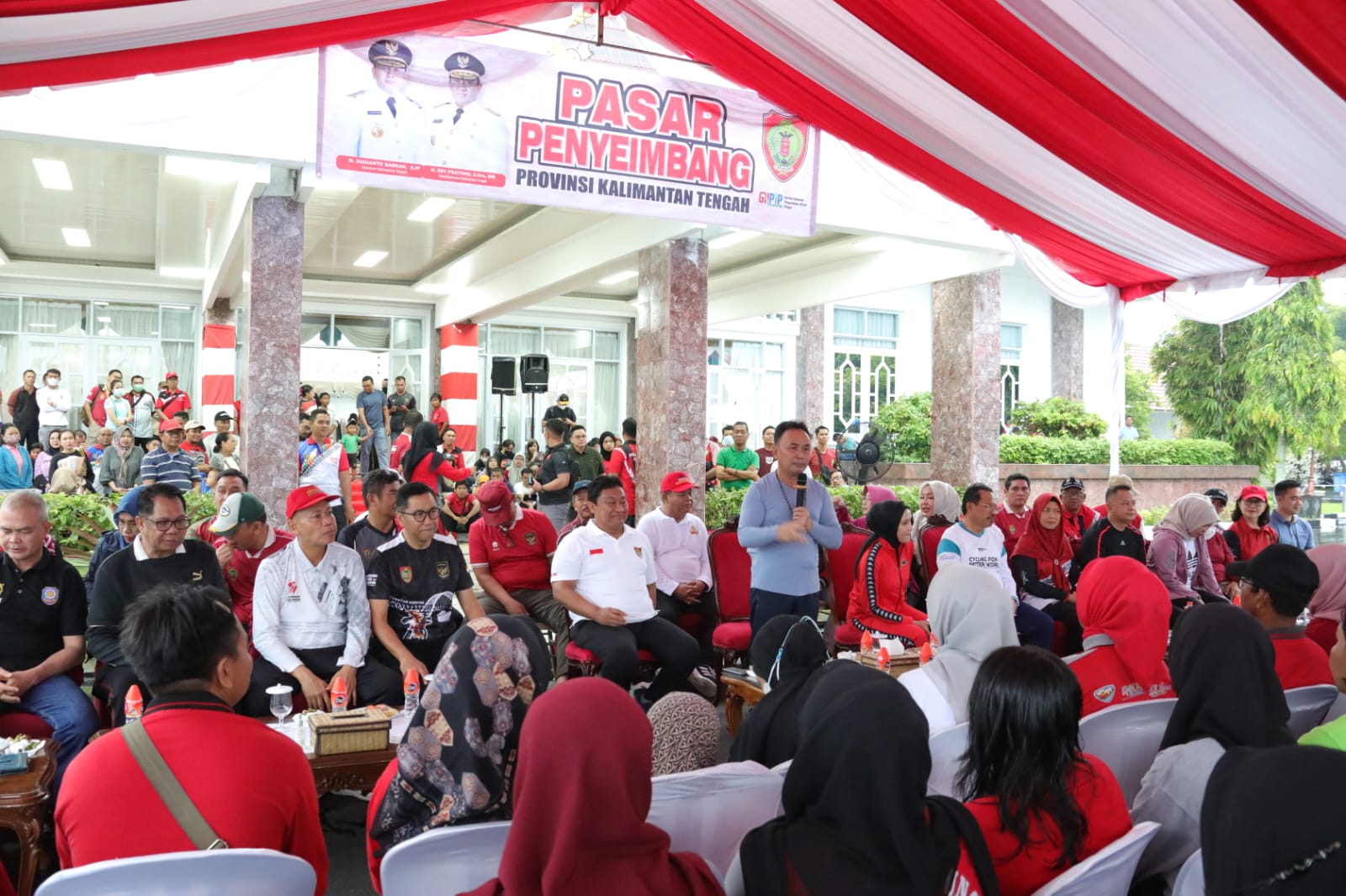 Gubernur Sugianto Sabran Gratiskan 3.700 Paket Sembako untuk PNS Golongan I, Golongan II, PPPK, dan Pegawai Kontrak