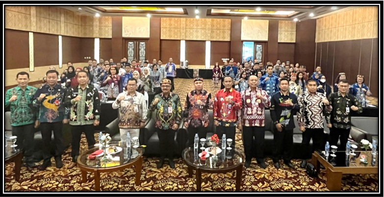 Kepala DPMPTSP Prov. Kalteng Sutoyo Sampaikan Paparan Rencana Strategis Hilirisasi pada Forum PTSP se-Kalteng