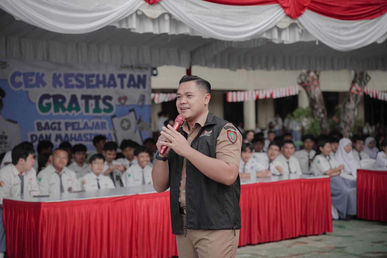 Gubernur Kalteng Agustiar Sabran Membuka Layanan Cek Kesehatan Gratis Bagi Pelajar dan Mahasiswa