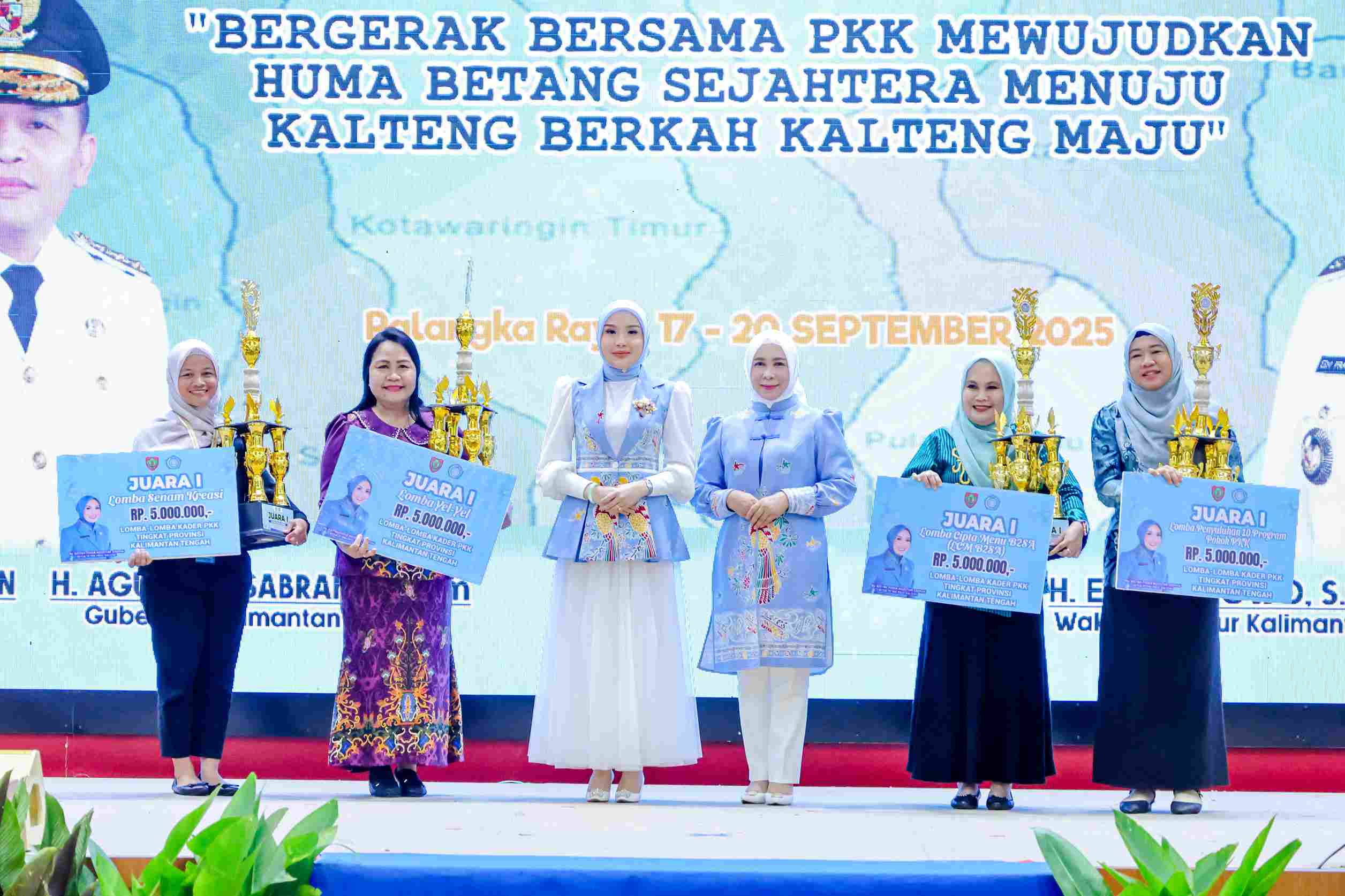 Ketua TP-PKK Aisyah Thisia Agustiar Sabran Tutup Rakerda Kader PKK Tingkat Provinsi Kalteng