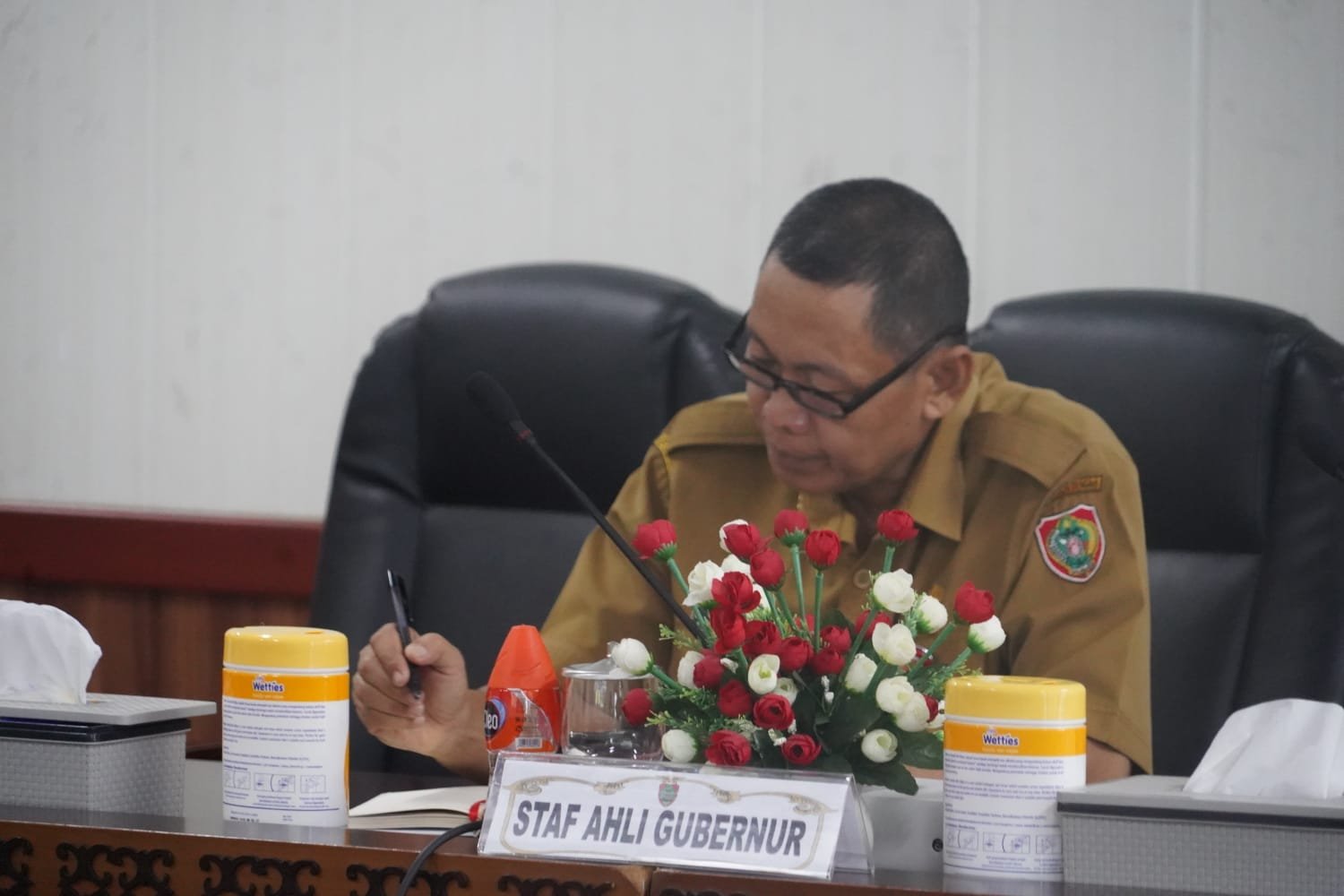 Sahli Yuas Elko Hadiri Rakor Pengendalian Inflasi Tahun 2025 dan Sosialisasi Penyelenggaraan Sekolah Rakyat Bersama Mendagri RI