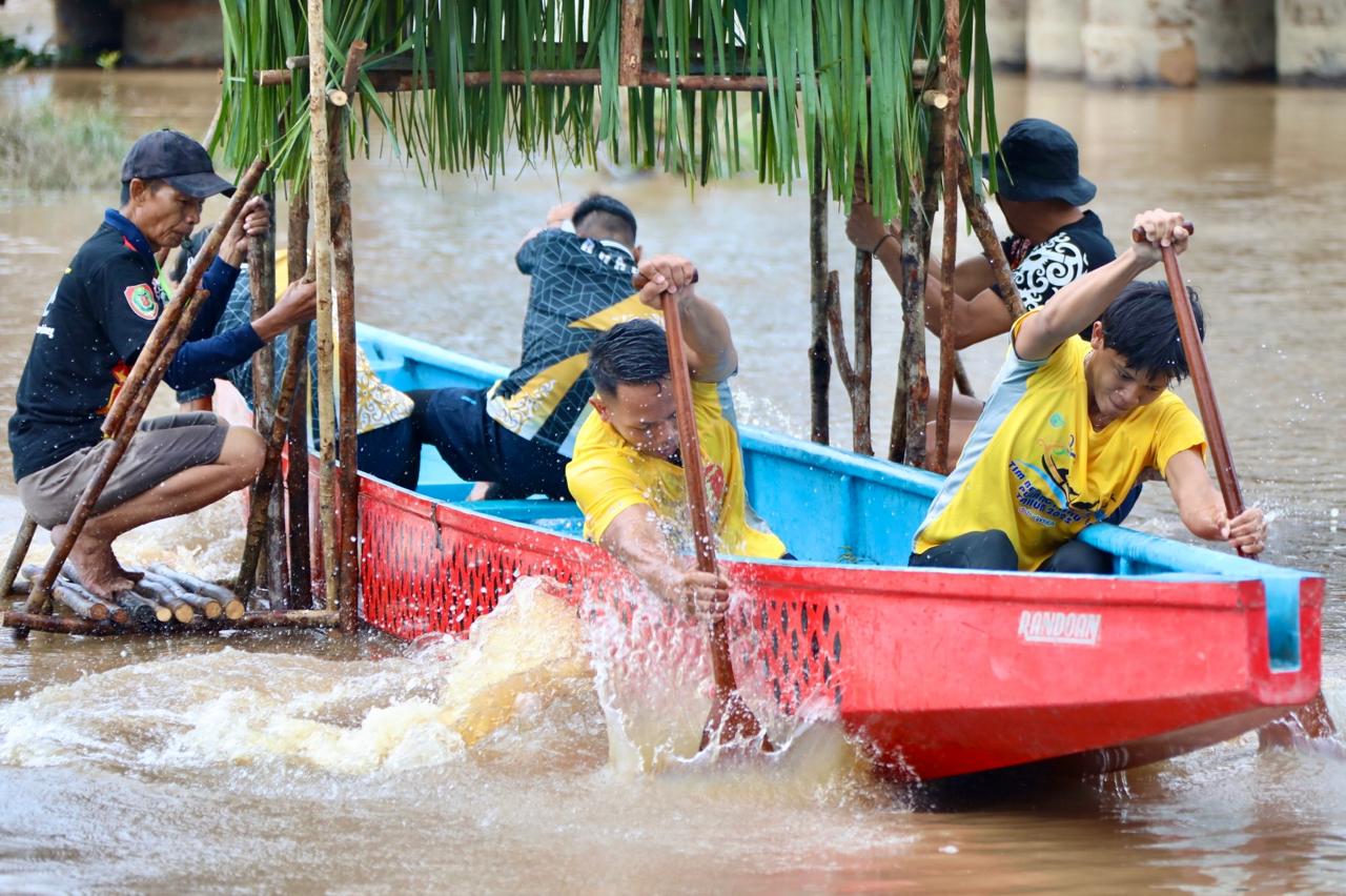 Pertandingan Besei Kambe Pada Kegiatan FBIM 2025