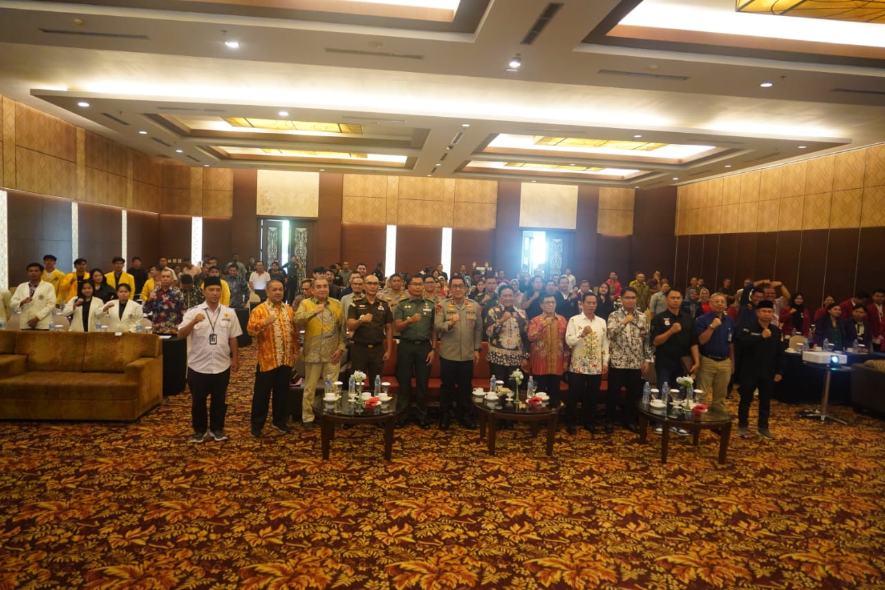Wagub Kalteng Edy Pratowo Buka Diskusi Publik Jelang Pilkada Tahun 2024