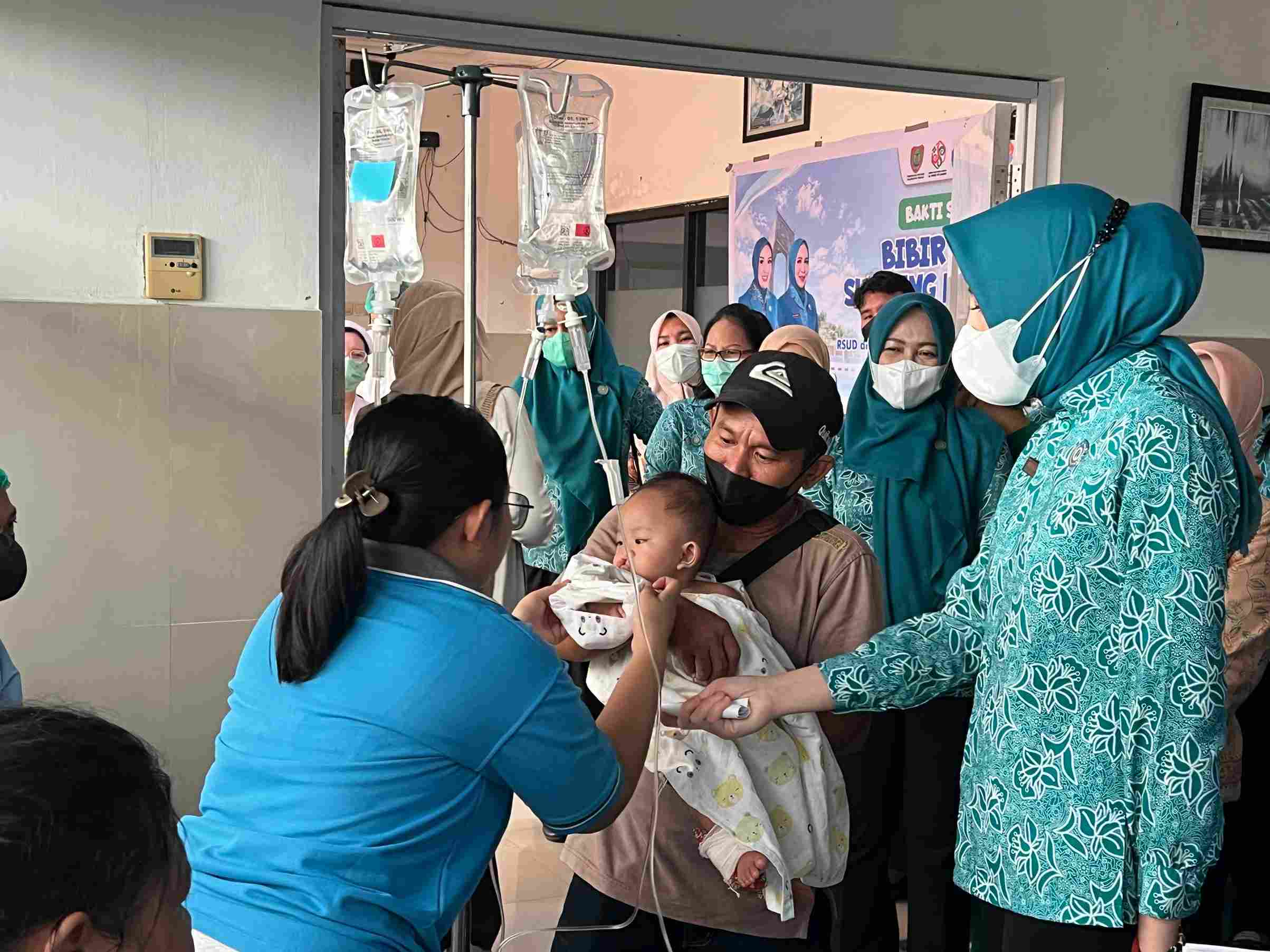 Ketua TP PKK Kalteng Aisyah Thisia Agustiar Sabran Tinjau Bakti Sosial Operasi Bibir Sumbing di RSUD Doris Sylvanus