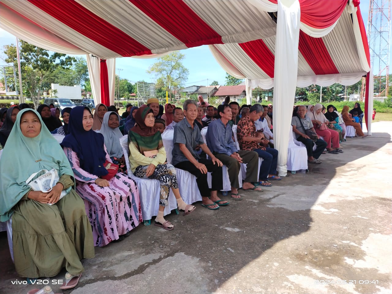 Kepala Dinas Sosial Prov. Kalteng Eddy Karusman : Sebagai Langkah Preventif dan Kepedulian Pemprov Kalteng Gelar Pasar Murah