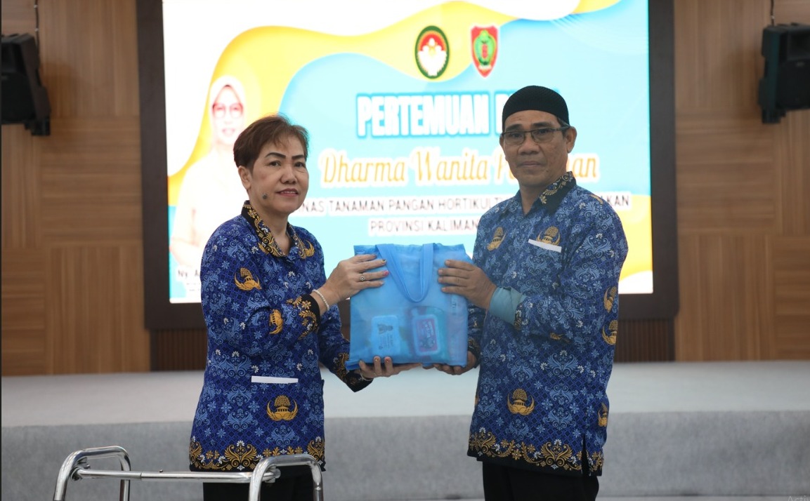 DWP Dinas TPHP Kalteng Ikuti Sosialisasi Perbanyakan Tanaman Hias dan Tanaman Buah melalui Teknik Stek dan Cangkok
