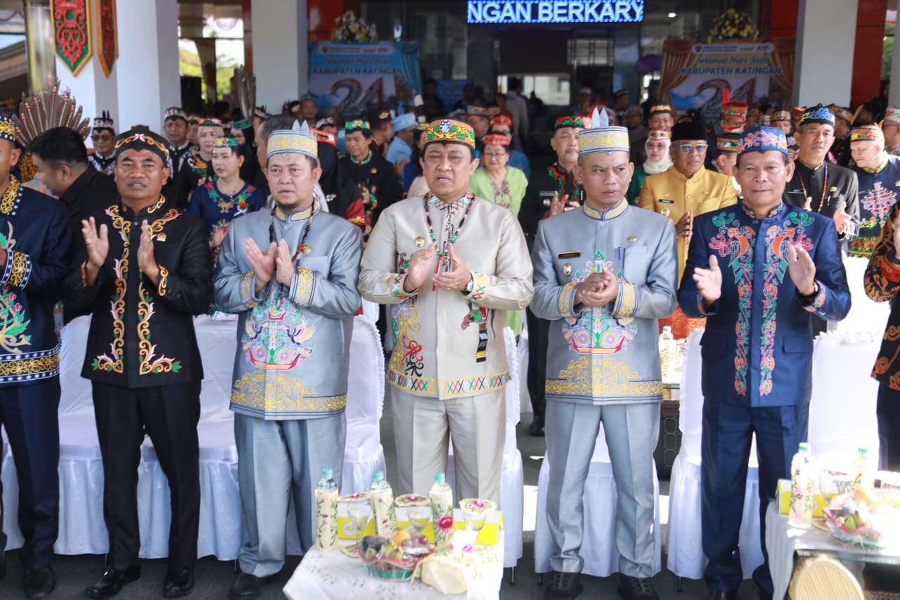 Wagub Kalteng Edy Pratowo Pimpin Upacara Hari Jadi ke-24 Kabupaten Katingan