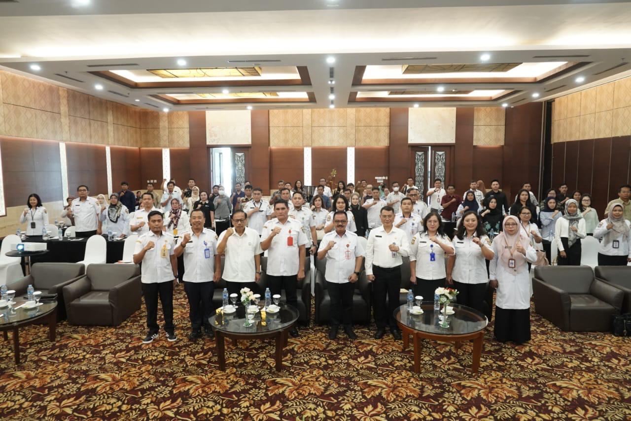 Sahli Pemkumpol Herson B. Aden Buka Bimtek Implementasi Perizinan dan Pengawasan Perizinan Berusaha Berbasis Risiko