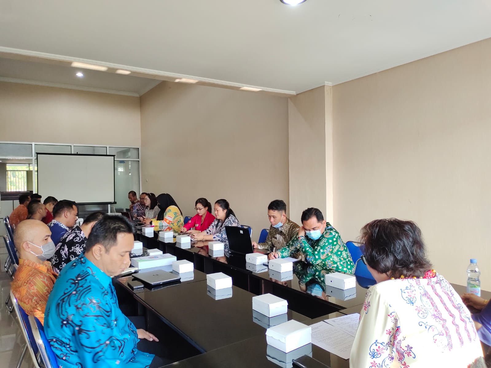 Biro Organisasi Setda Prov. Kalteng Laksanakan Rapat Penilaian Kinerja