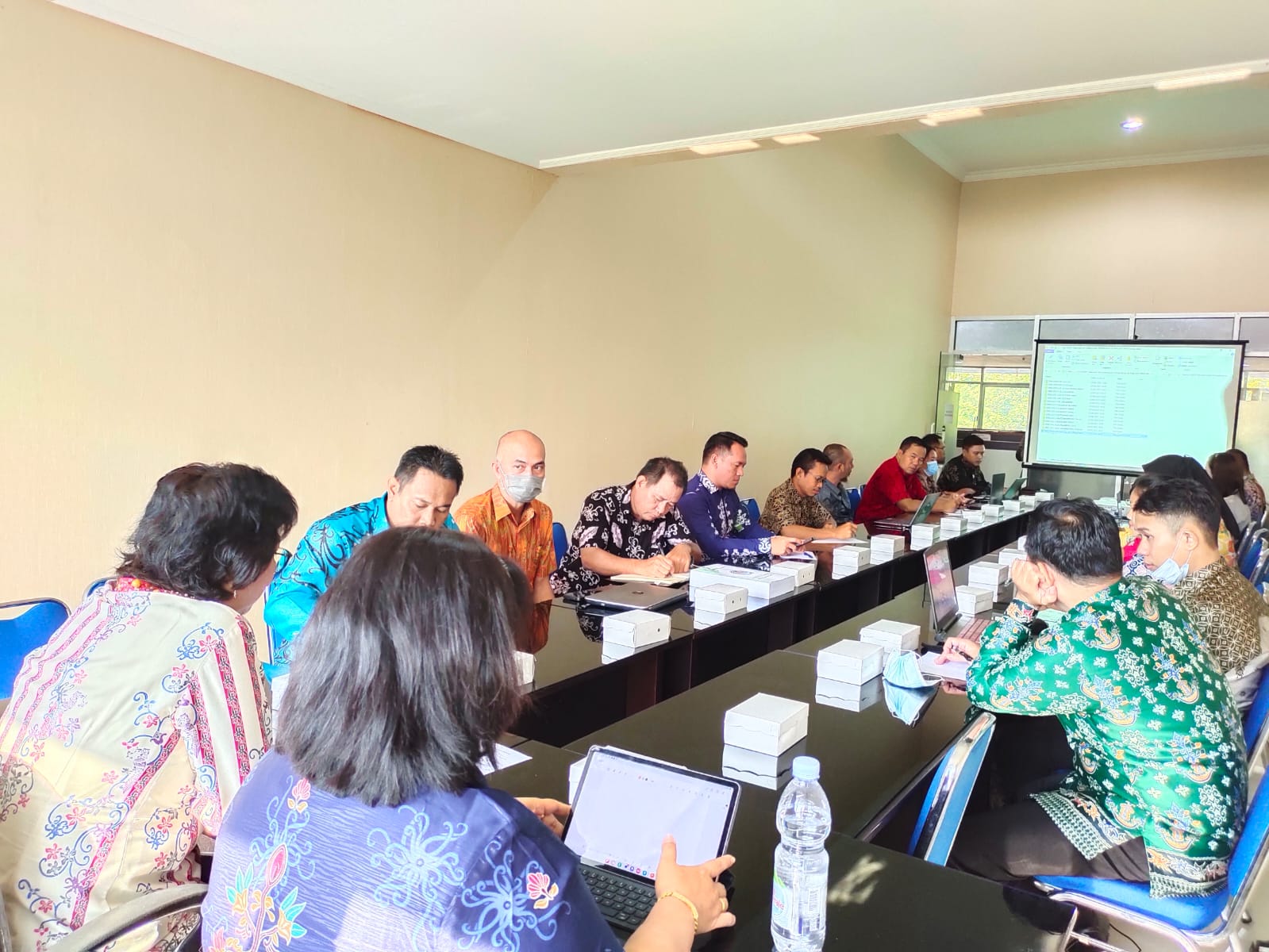 Biro Organisasi Setda Prov. Kalteng Laksanakan Rapat Penilaian Kinerja