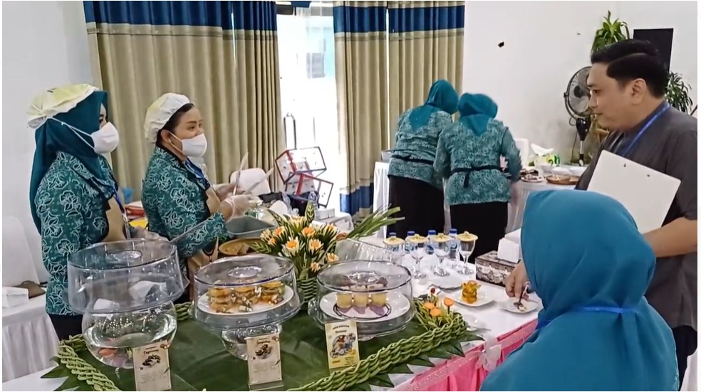 Dislutkan Prov. Kalteng Kerja Sama dengan TP-PKK Prov. Kalteng Gelar Lomba Masak Serba Ikan
