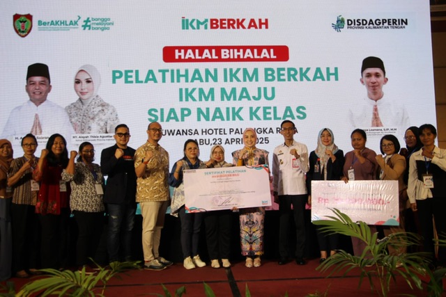 Ketua Dekranasda Kalteng Aisyah Thisia Agustiar Sabran Hadiri Halalbihalal IKM Berkah IKM Maju