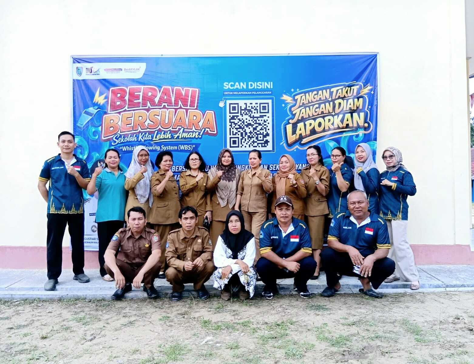 Dinas Pendidikan Kalteng Perkuat Lingkungan Pendidikan Aman dan Inklusif melalui Pemasangan Spanduk Whistleblowing System