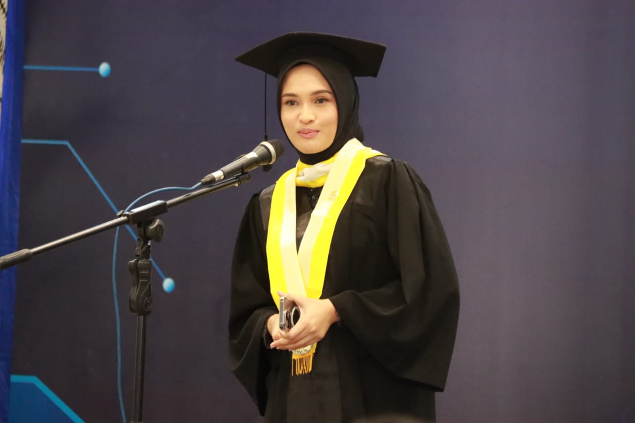 Ketua TP-PKK Prov. Kalteng Ivo Sugianto Sabran Sampaikan Sekapur Sirih Pada Acara Pelepasan Wisuda Program Pascasarjana FISIPOL UGM