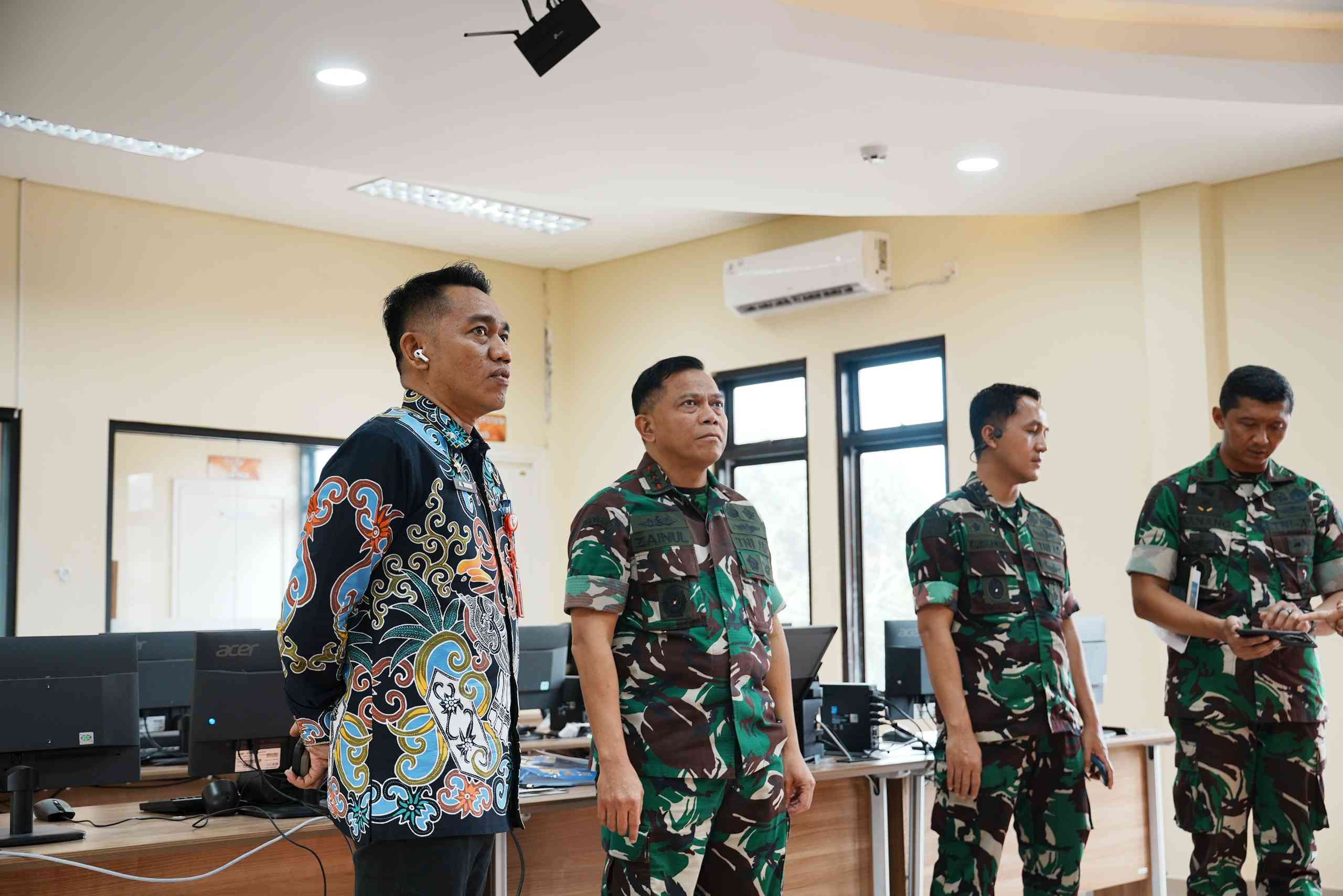 Pangdam Tinjau Kesiapsiagaan Penanganan Karhutla di Kalteng