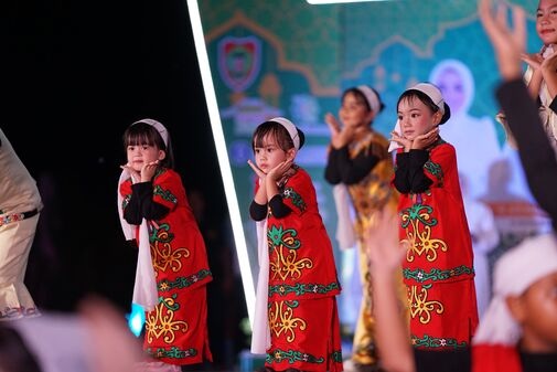 Kadisbudpar Adiah Chandra Sari Hadir Pada Penutupan Kalteng Ramadan Festival dalam Rangka National Halal Fair Kalteng