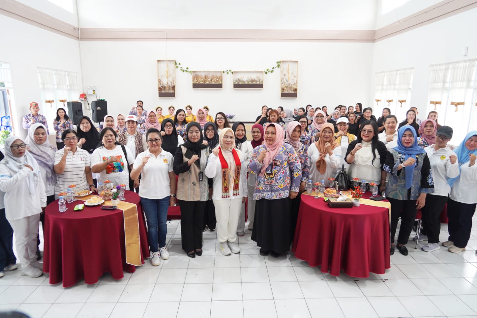 BKOW Kalteng Bersama PERWOSI dan PUSPA Gelar Bakti Sosial di Lapas Perempuan Kelas IIA