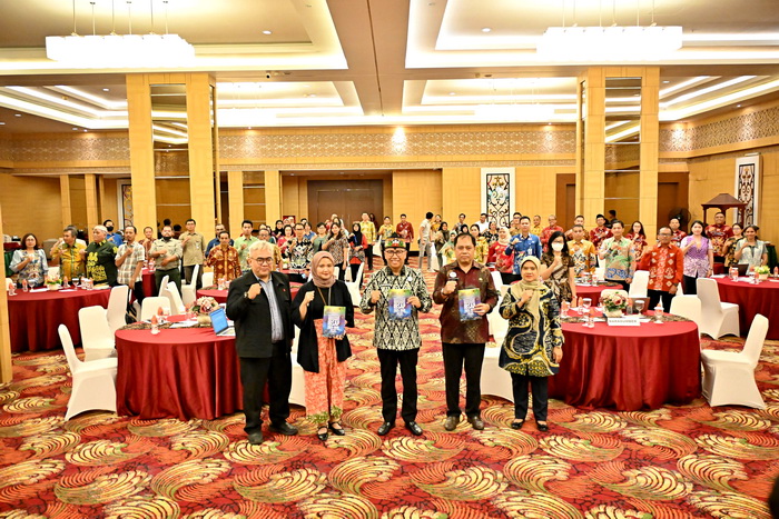 BAPPERIDA Prov. Kalteng Komitmen Dalam Pelestarian Lingkungan dan Keanekaragaman Hayati Melalui Kick Off Penyusunan Status Keanekaragaman Hayati
