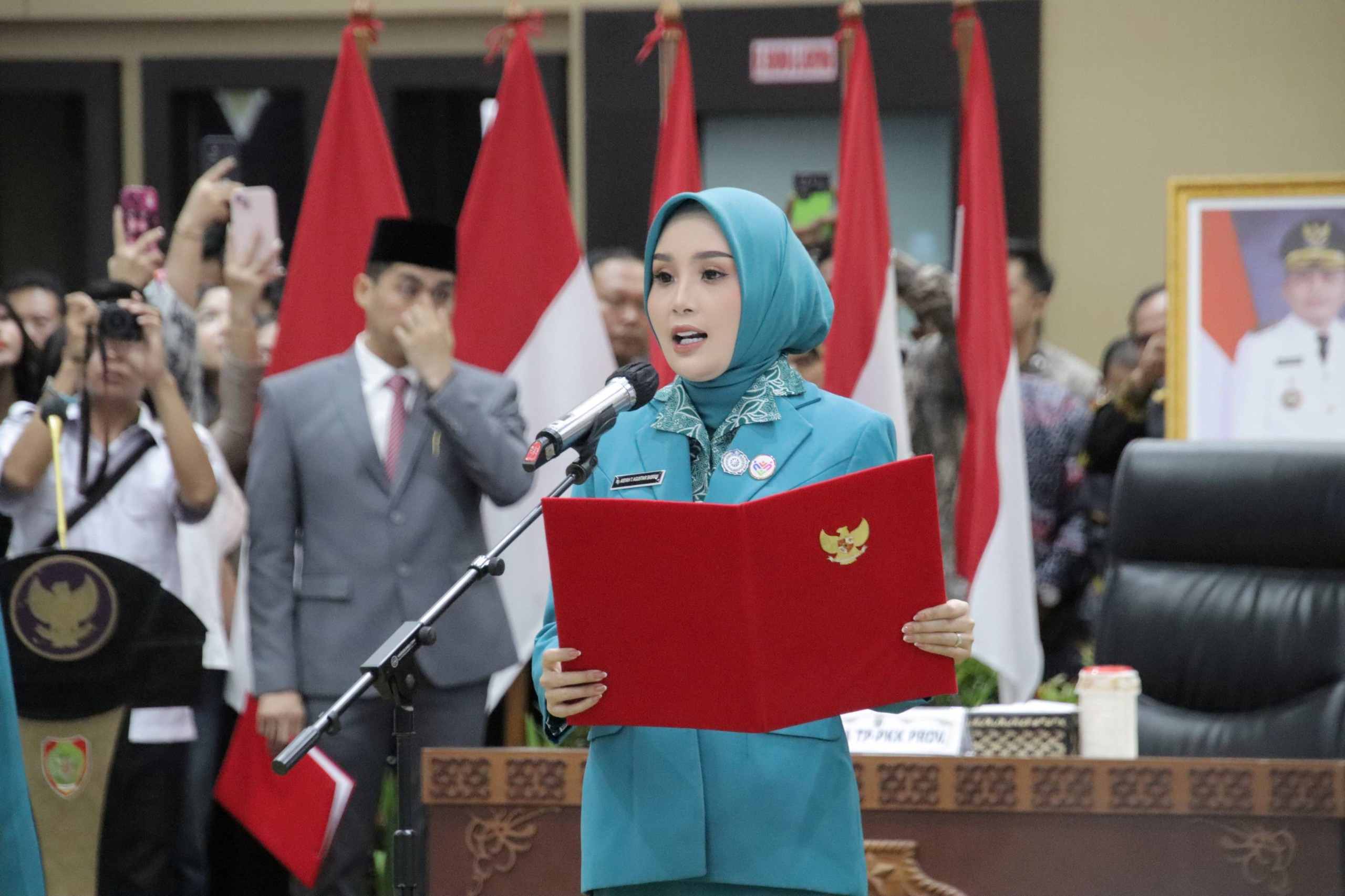 Kadis PMD Prov. Kalteng Hadiri Pelantikan Ketua TP-PKK, TP Posyandu dan Ketua Dekranasda Kabupaten Lamandau