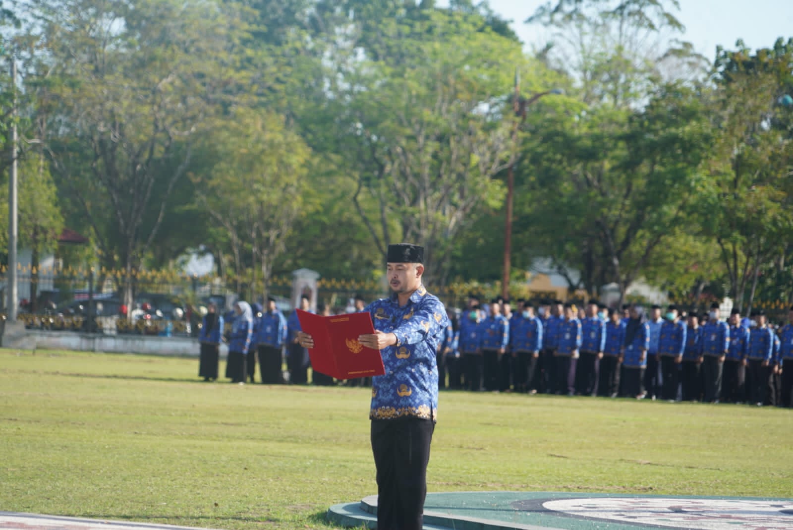 Wagub Kalteng Edy Pratowo Pimpin Upacara Peringatan Hari Otonomi Daerah ke XXVII Tahun 2023 Bertema Otonomi Daerah Maju, Indonesia Unggul