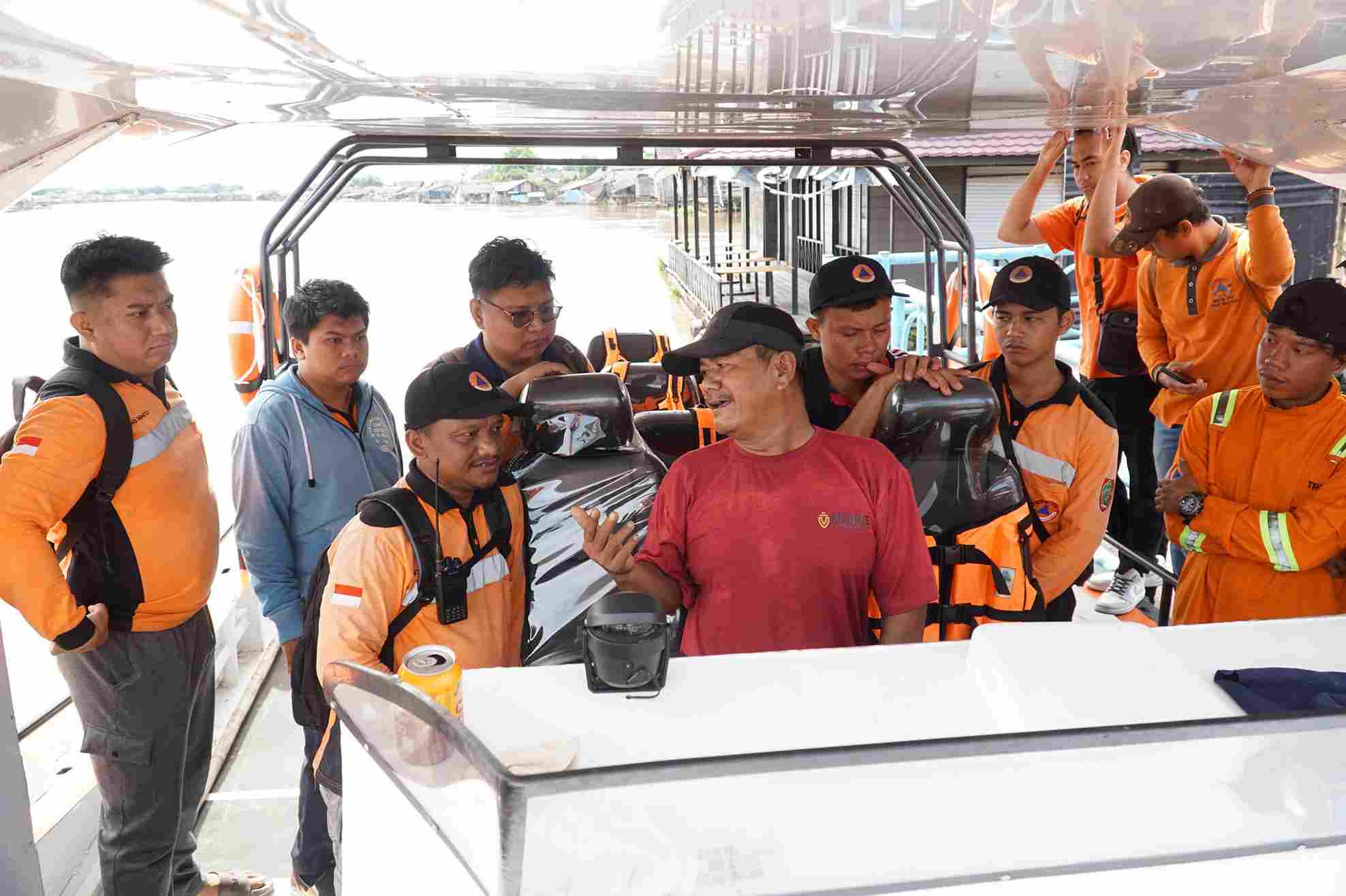 BPBD Prov. Kalteng Gelar Pelatihan Operasional Kapal Pemadam Kebakaran Untuk Tim Rescue Air