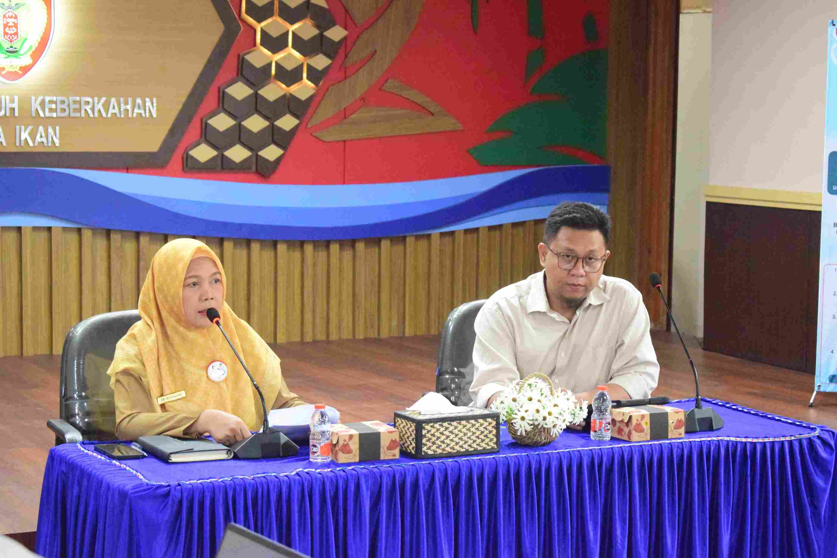 Kepala Dislutkan Prov. Kalteng Sri Widanarni Terima Kunjungan Tim Sekolah Ilmu dan Teknologi Hayati ITB