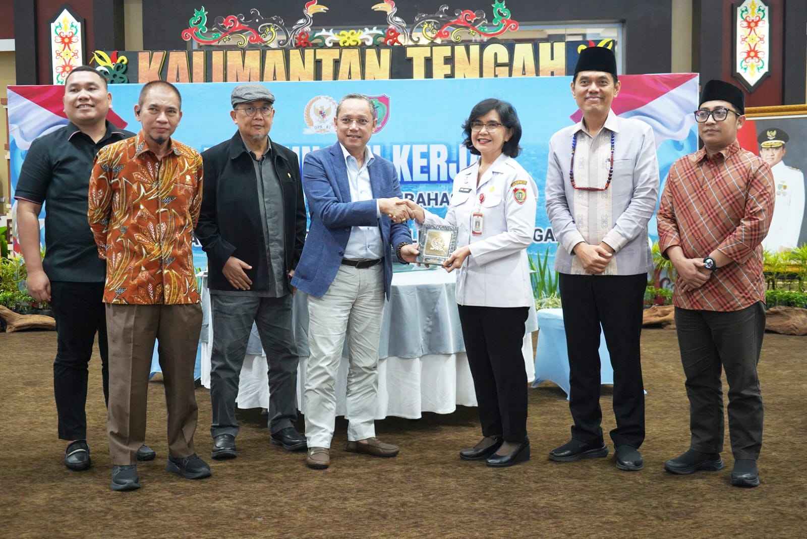 Pj Sekda Linae Aden Hadiri Kunjungan Kerja Panja Komisi II DPR RI Bahas RUU Kabupaten/Kota di Kalteng