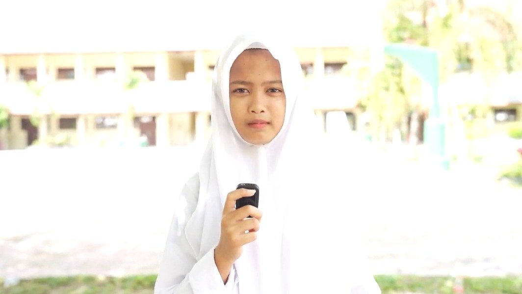 Semangat Meraih Pendidikan, Resi Septriasa Tempuh Jarak Jauh untuk Mengikuti SPMB di SMKN 2 Palangka Raya
