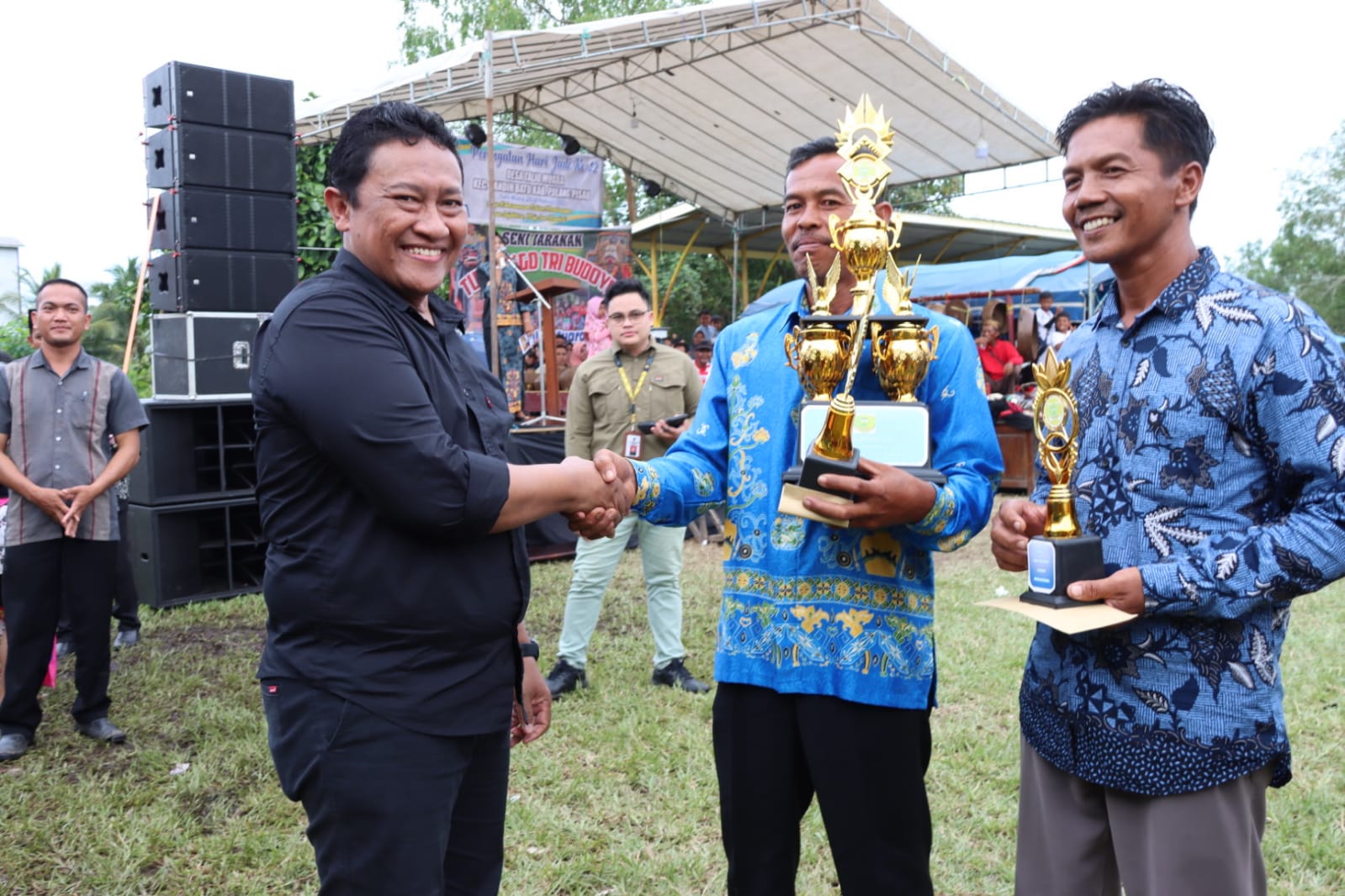 Wagub Edy Pratowo Hadiri Rangkaian Acara Peringatan Hari Jadi ke-42 Desa Talio Muara