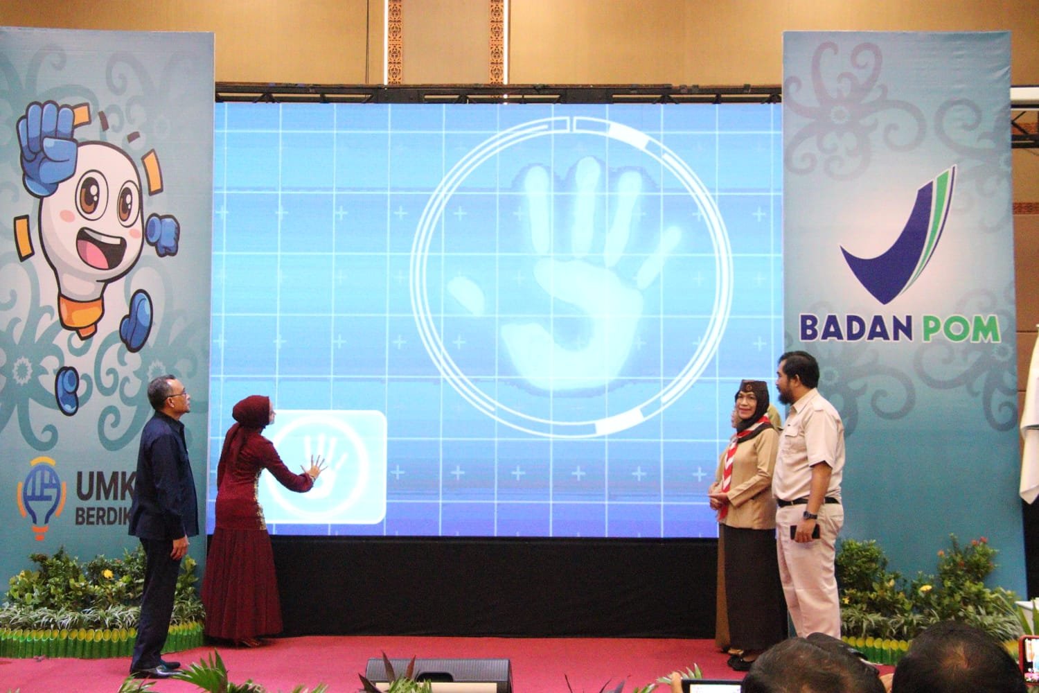 Ketua Dekranasda Prov. Kalteng Ivo Sugianto Sabran Launching Inovasi Layanan Publik