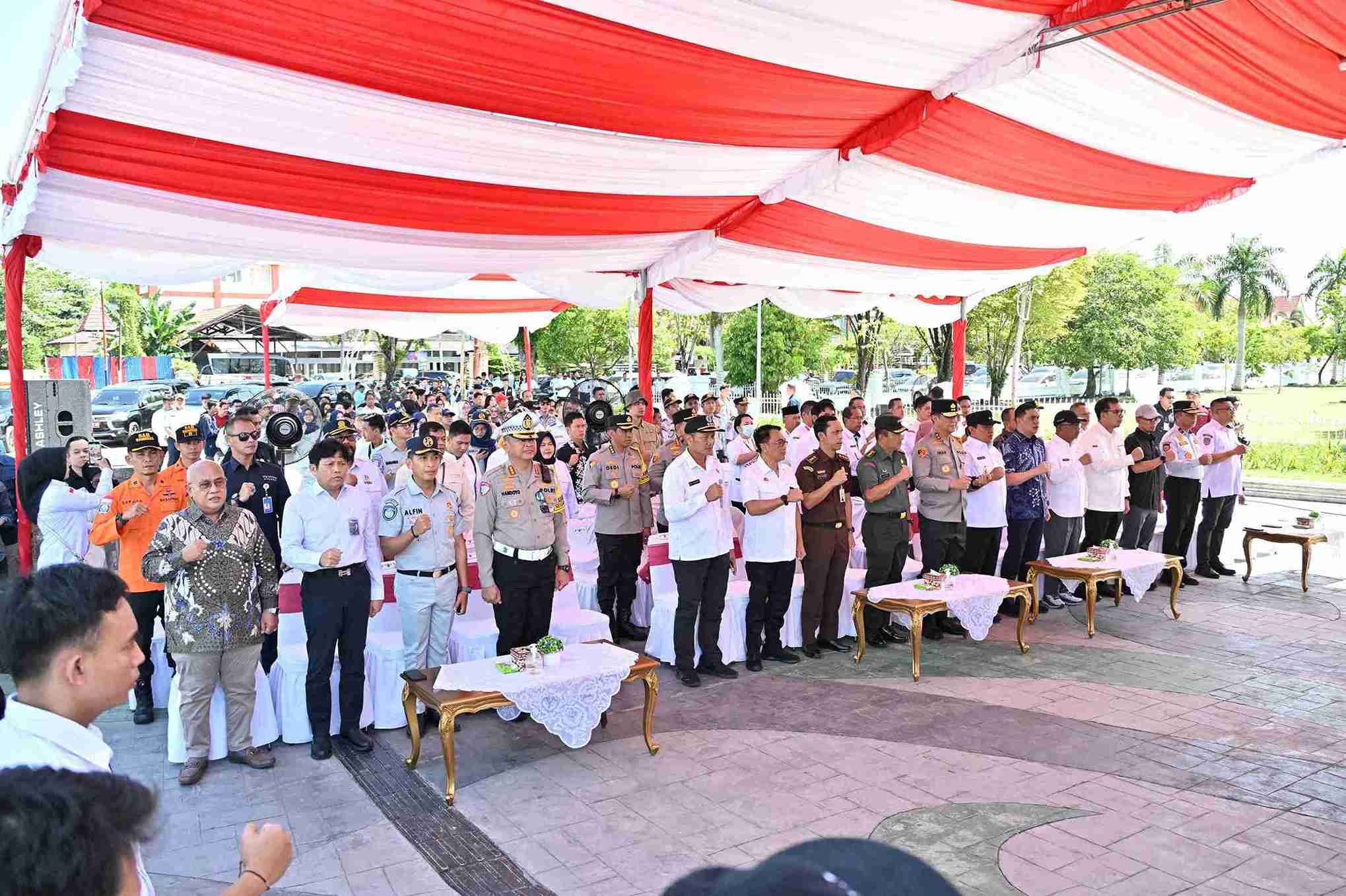 Kadishub Prov. Kalteng Yulindra Dedy Hadir Pada Acara Pelepasan Angkutan Mudik Gratis Idulfitri 1446 H / 2025