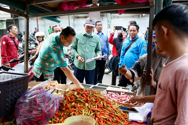 Sahli Yuas Elko Pimpin Pemantauan Harga Pangan Menjelang Hari Raya Idul Fitri 1446 H/ 2025 M