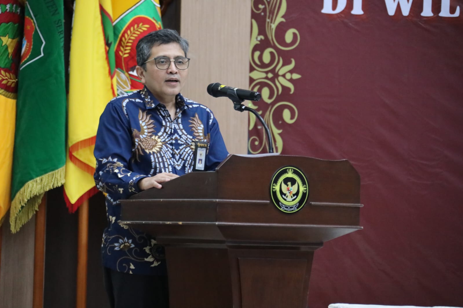 Wagub Kalteng Edy Pratowo Serahkan Laporan Keuangan Pemerintah Daerah Tahun 2024 Kepada Kepala BPK RI Perwakilan Kalteng