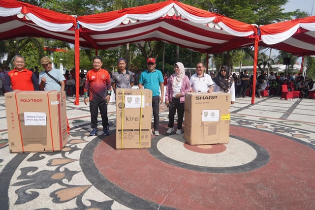 ASN dan Pegawai Kontrak di Lingkungan Pemprov Kalteng Ikuti Senam Pagi