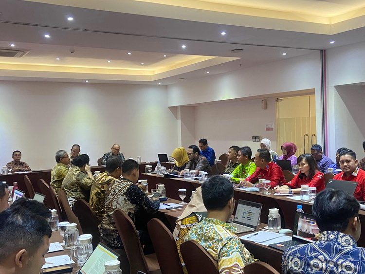 Bappedalitbang Prov. Kalteng Melalui Bidang Perencanaan dan Evaluasi Pembangunan Daerah Hadiri Rapat Asistensi dan Supervisi Penyusunan RPJMD Wilayah III