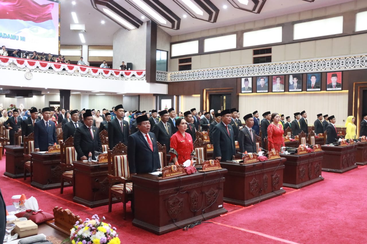 Wagub Edy Pratowo Hadiri Rapat Paripurna DPRD Provinsi Dalam Rangka Pengucapan Sumpah/Janji Anggota DPRD Provinsi Kalteng Masa Jabatan Tahun 2024-2029