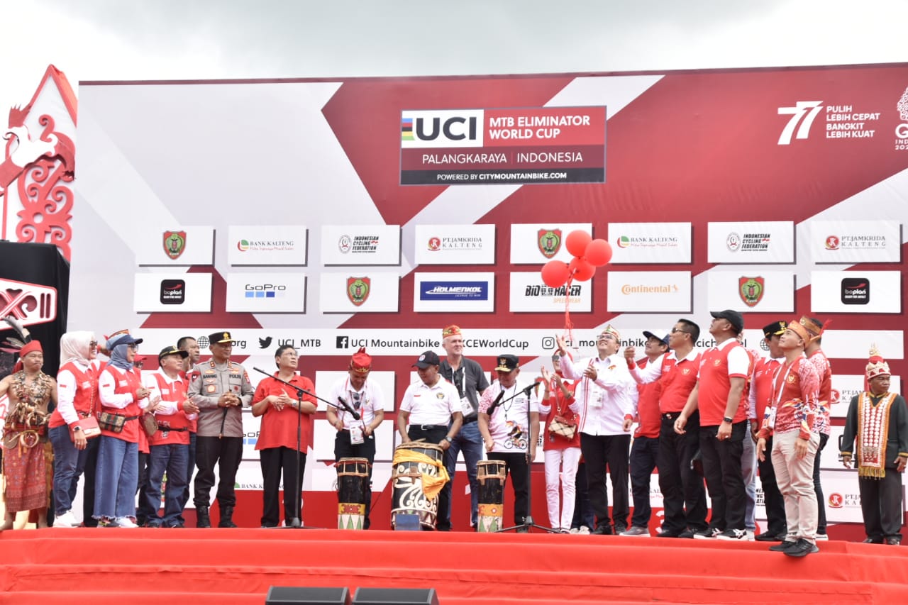 Menpora Buka UCI MTB Eliminator World Cup Seri ke 8 Tahun 2022