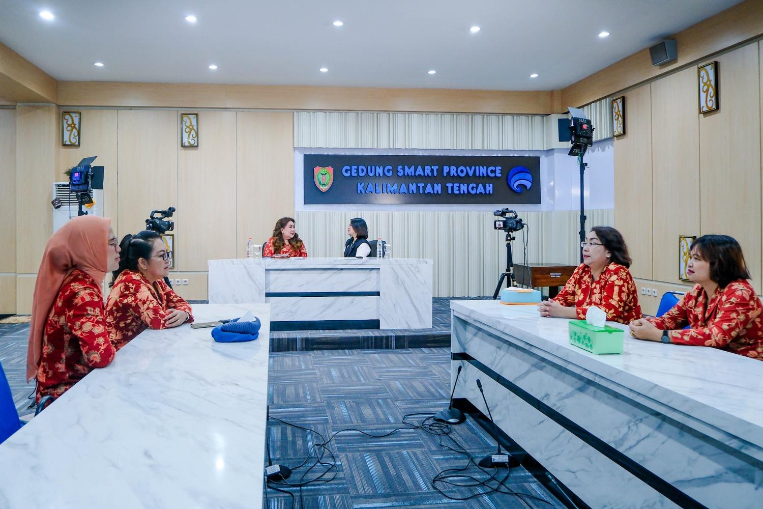 Diskominfosantik Prov. Kalteng Hadiri Podcast Inspiratif