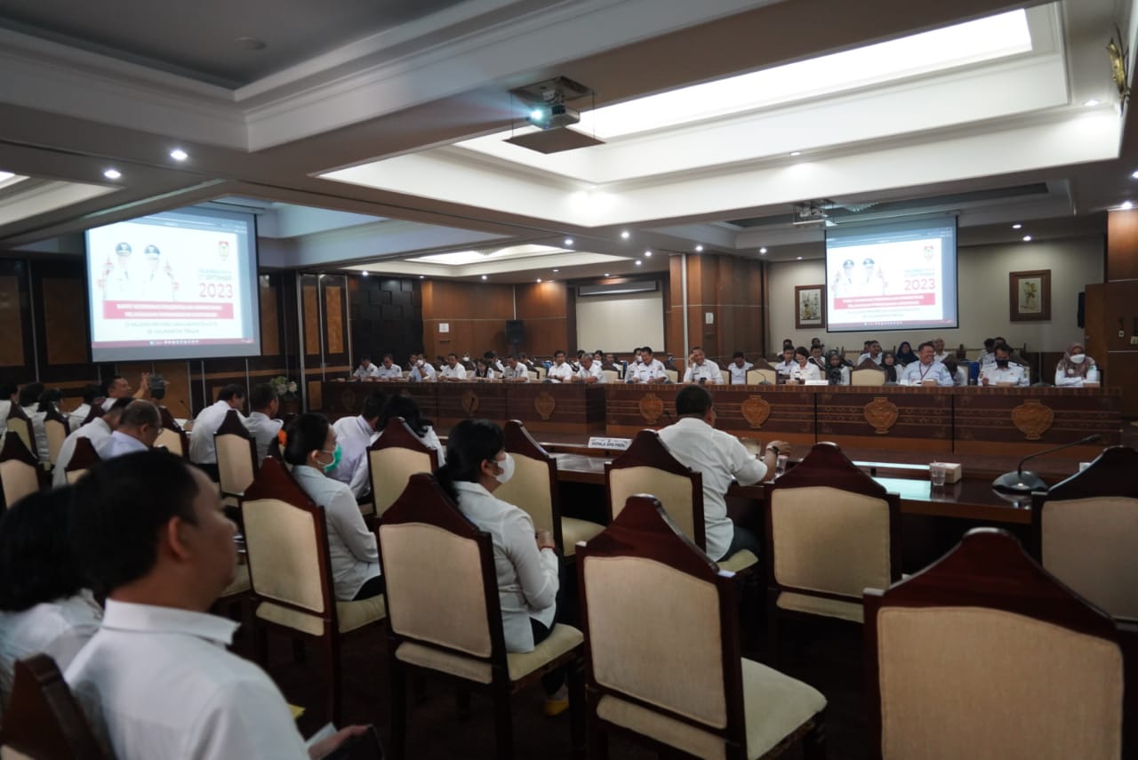 Asisten Ekbang Sri Widanarni Buka Rakor Pengendalian Administrasi Pelaksanaan Pembangunan Konstruksi