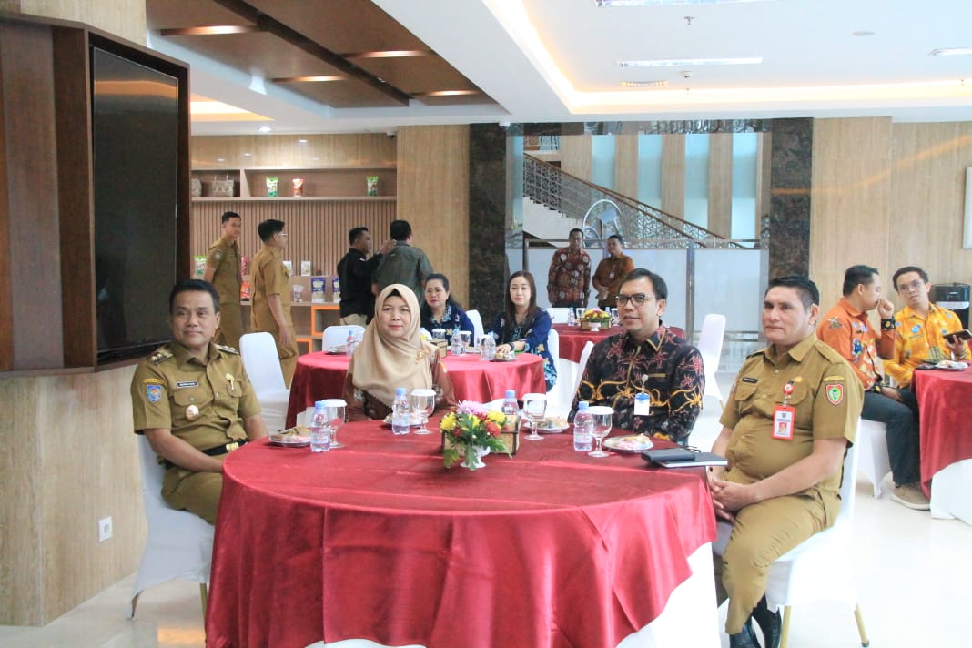 Asisten Ekbang Sri Widanarni Berharap Seluruh Anggota TP2DD Dapat Berkomitmen Tingkatkan Inovasi Layanan Publik Berbasis Digital