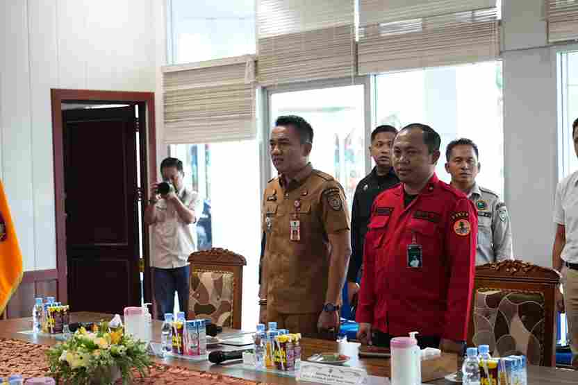 Kalaksa BPBD Prov. Kalteng Dampingi Wagub Edy PratowoIkuti Apel Kesiapsiagaan Karhutla