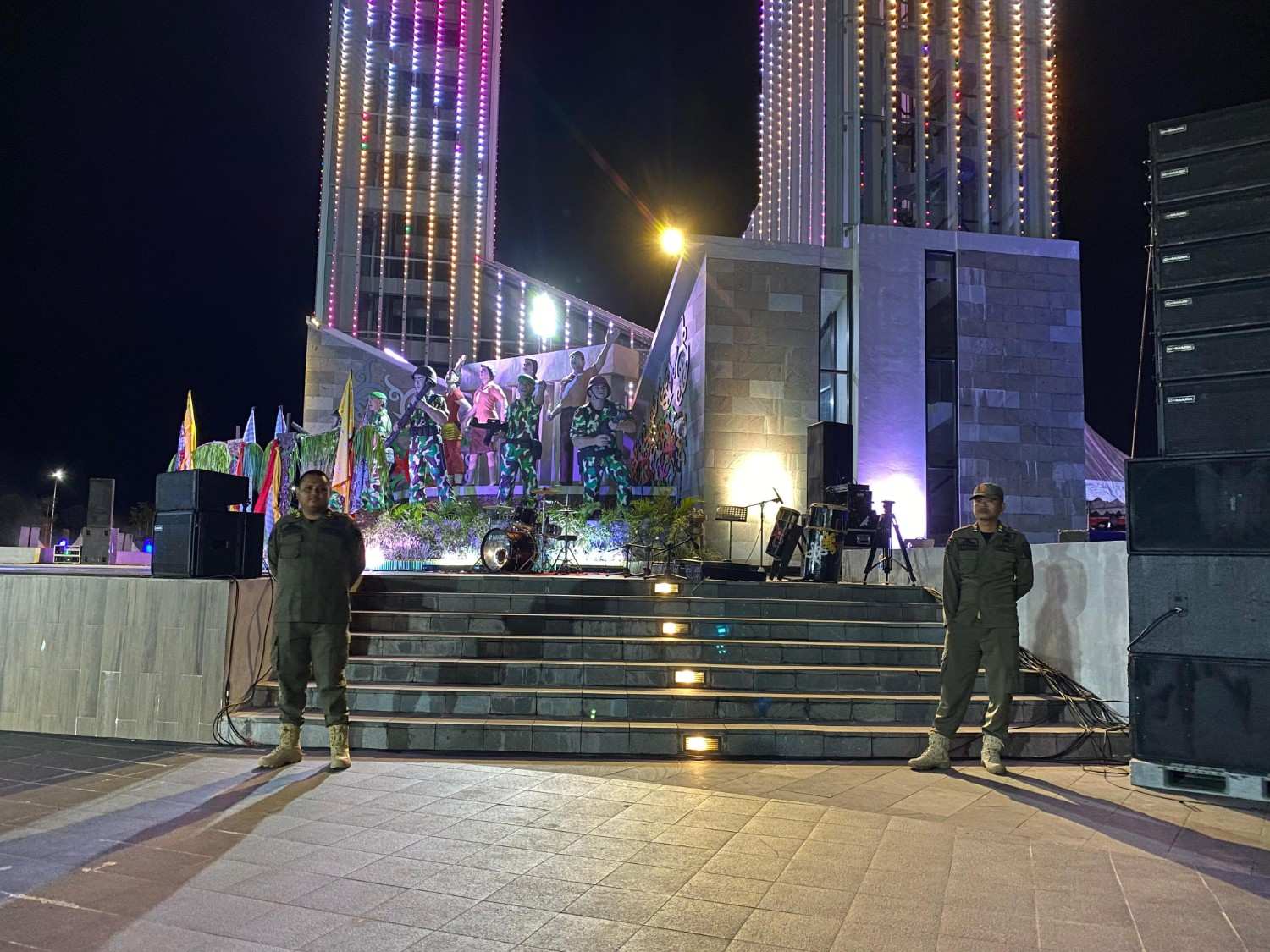 Satpol PP Prov. Kalteng Jaga Ketertiban Selama Gelaran Huma Betang Night