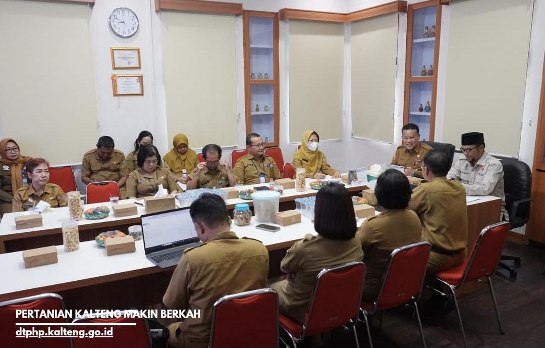 Dinas TPHP Kalteng Terima Visitasi Lapangan PPID dalam Evaluasi Keterbukaan Informasi Publik