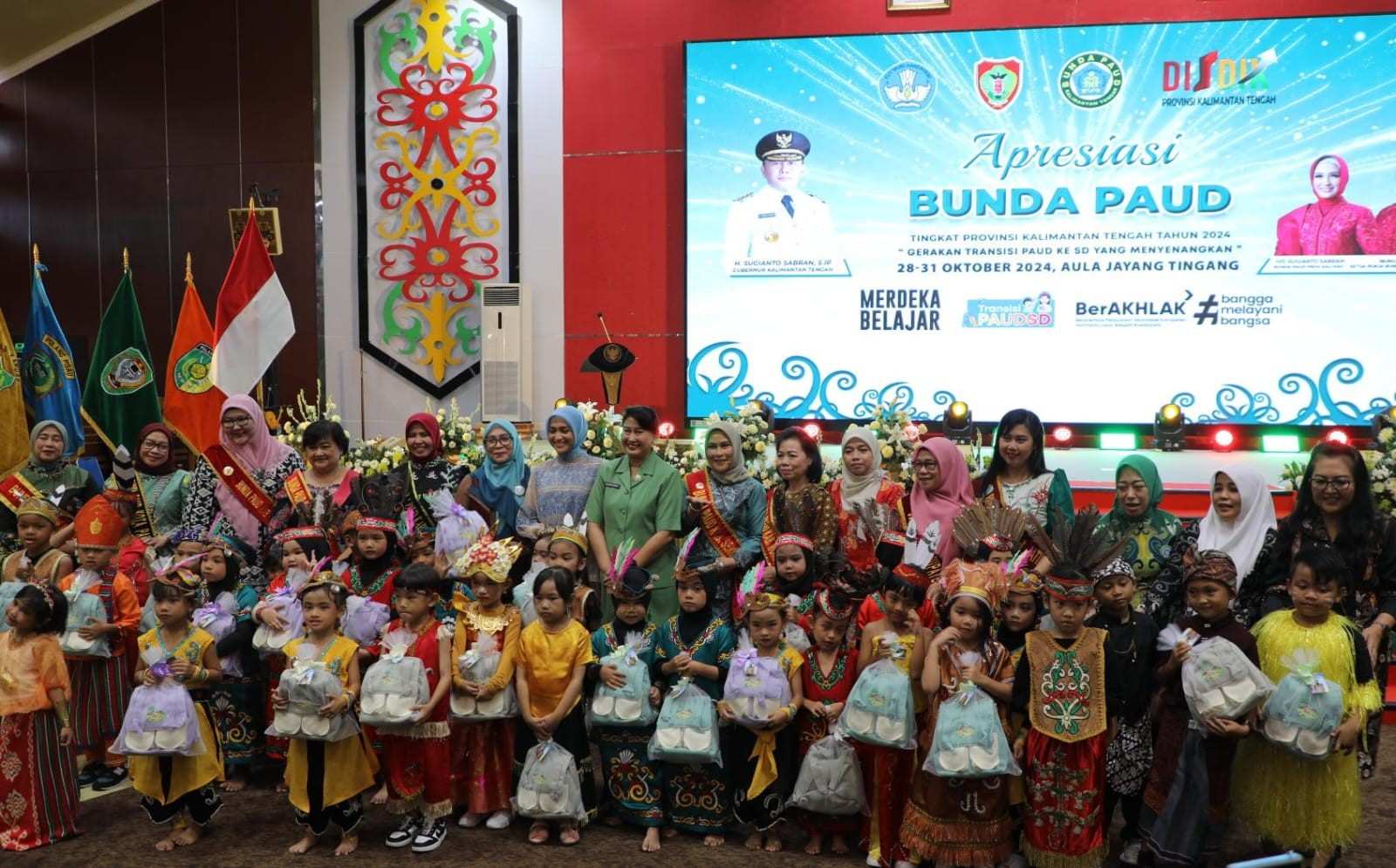 Kadis TPHP Sunarti Hadiri Acara Apresiasi Bunda PAUD Tingkat Provinsi Kalteng 2024