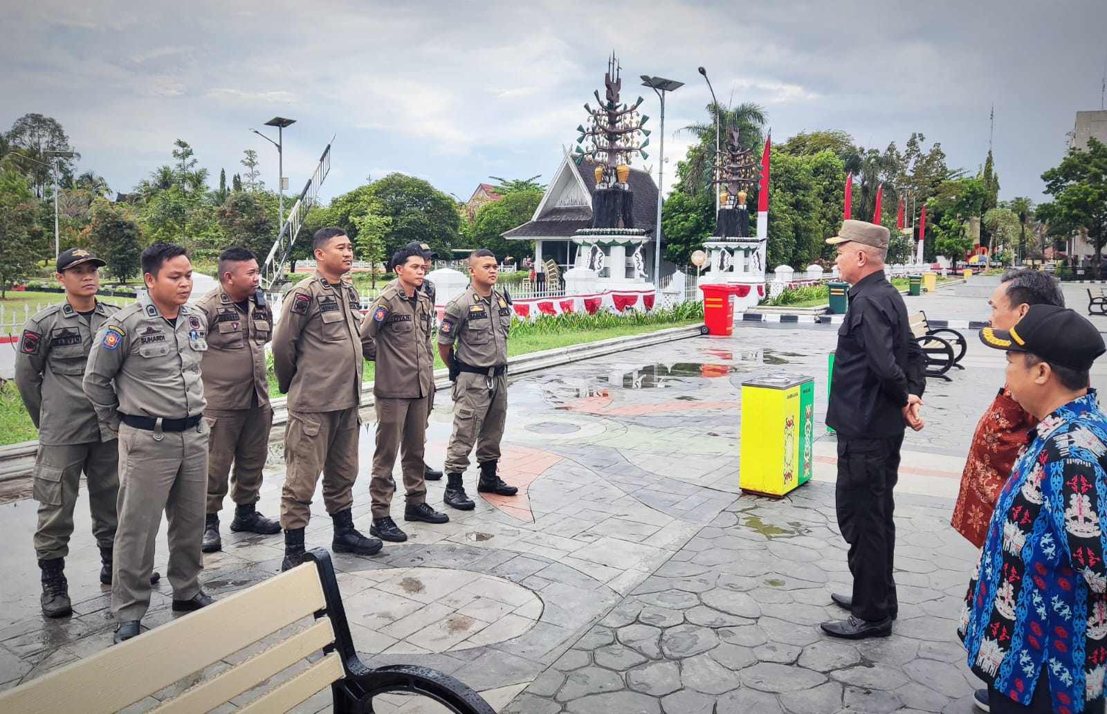 Satpol PP Prov. Kalteng Lakukan Kegiatan Pelayanan Masyarakat