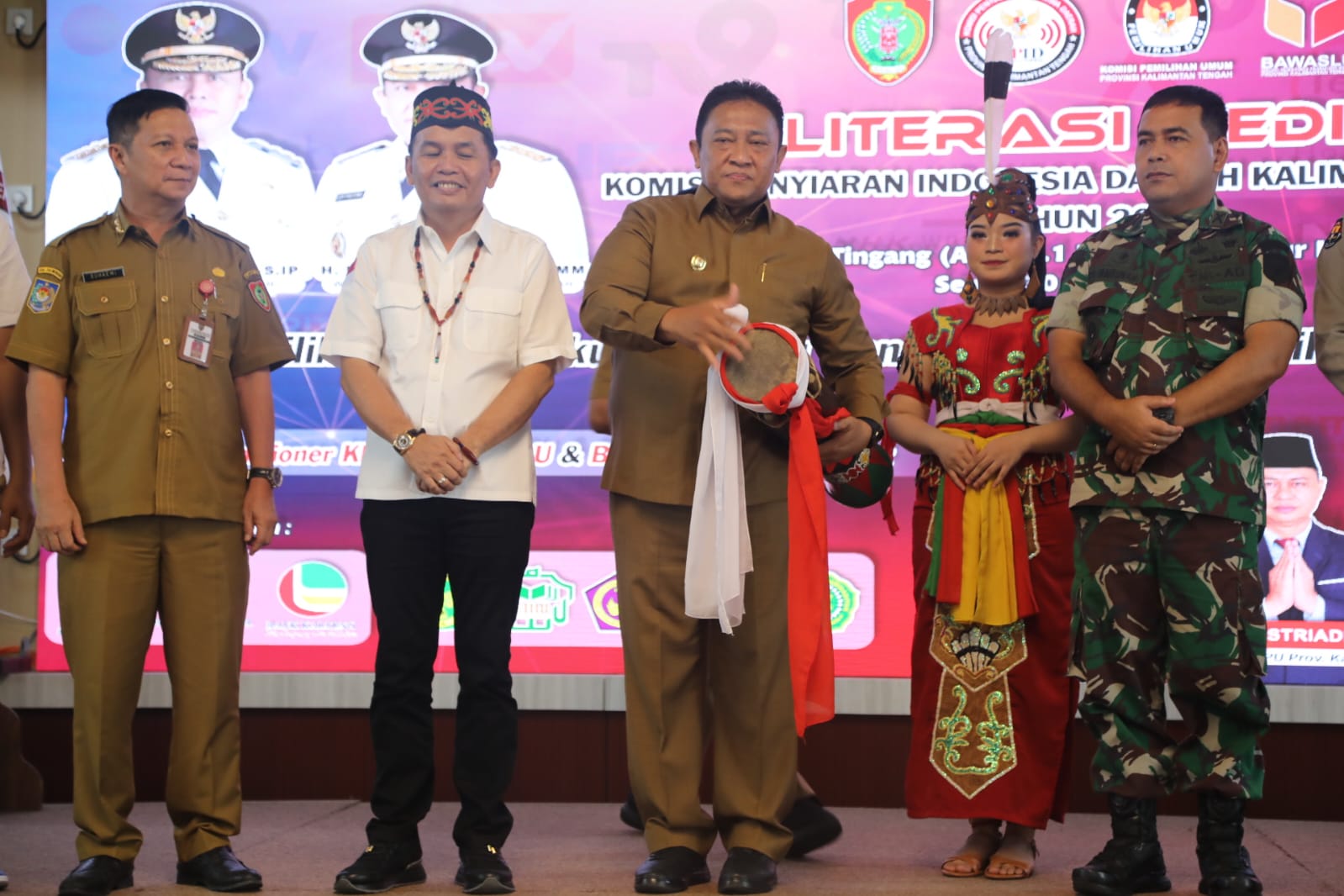 Wagub Kalteng Edy Pratowo Buka Literasi Media Tahun 2023