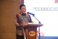 Wagub Kalteng Edy Pratowo Berpesan Agar Seluruh Anggota Satpam Terus Meningkatkan Profesionalisme Melalui Pelatihan dan Sertifikasi