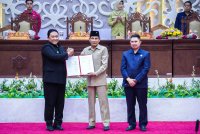 Wagub Kalteng Edy Pratowo Hadiri Rapat Paripurna ke-23 Masa Persidangan III Tahun 2025
