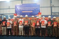 Pemprov Kalteng Datangkan 150 Ton Beras Premium dari Makassar untuk Perkuat Pengendalian Inflasi
