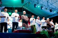Ribuan Jamaah Memadati Rumah Jabatan Gubernur Kalteng Hadiri Tabligh Akbar Kebangsaan